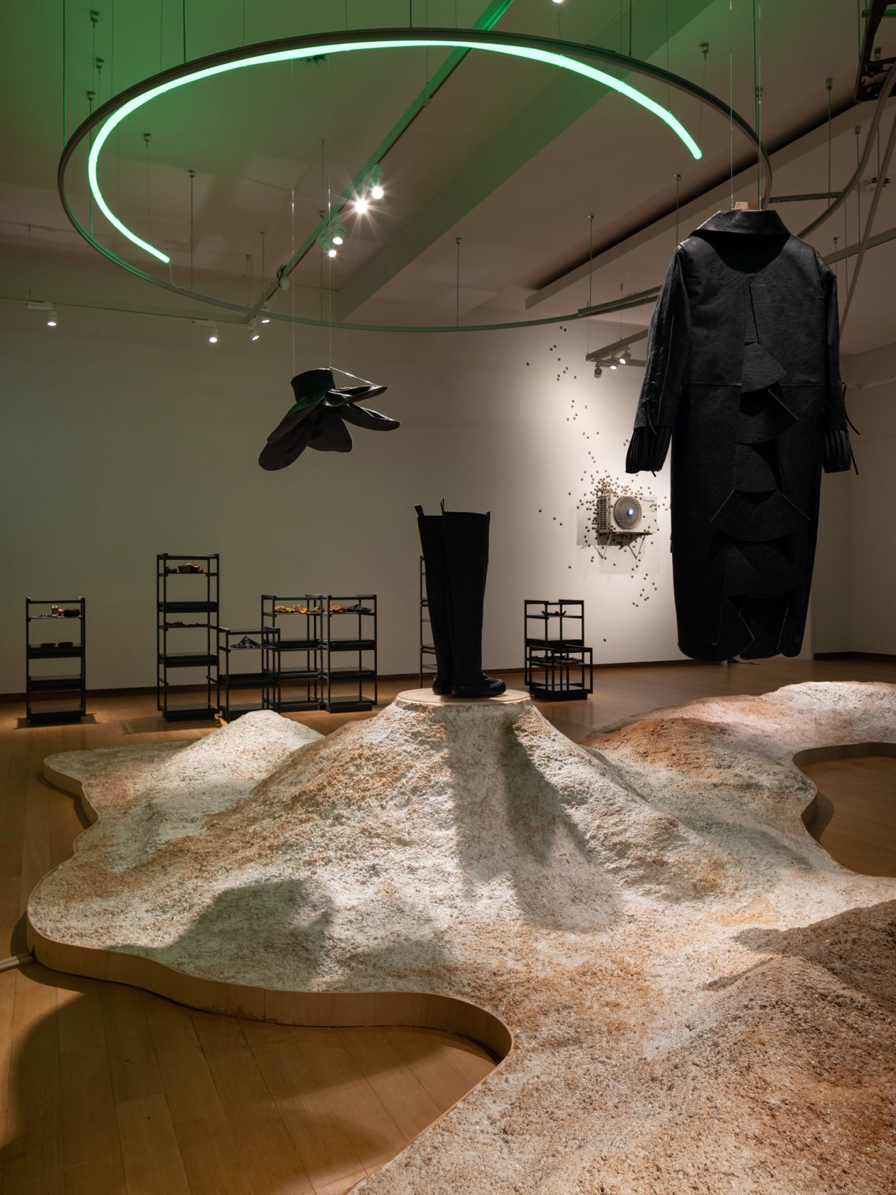 Grown head to toe outfit, 2023