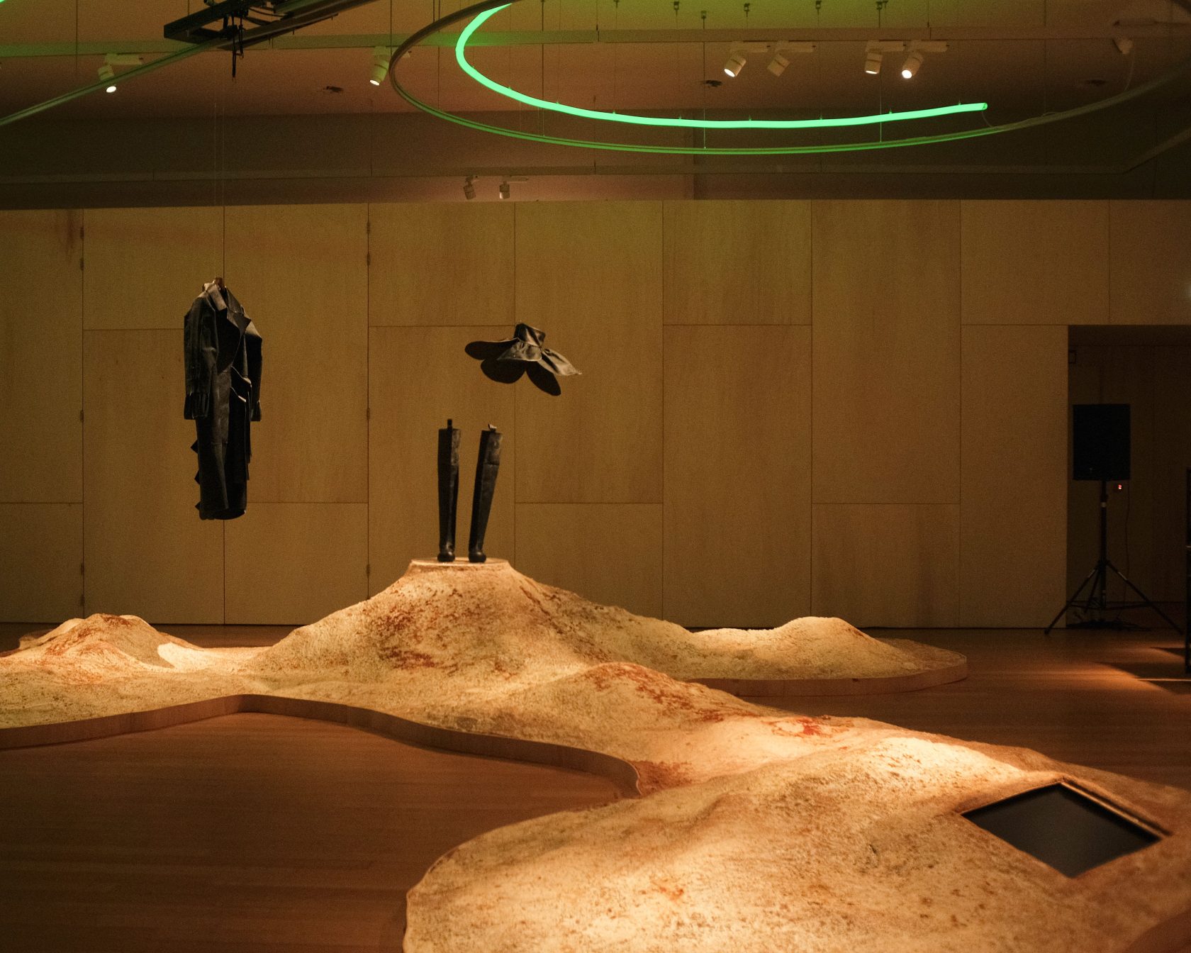 Grown head to toe outfit, 2023