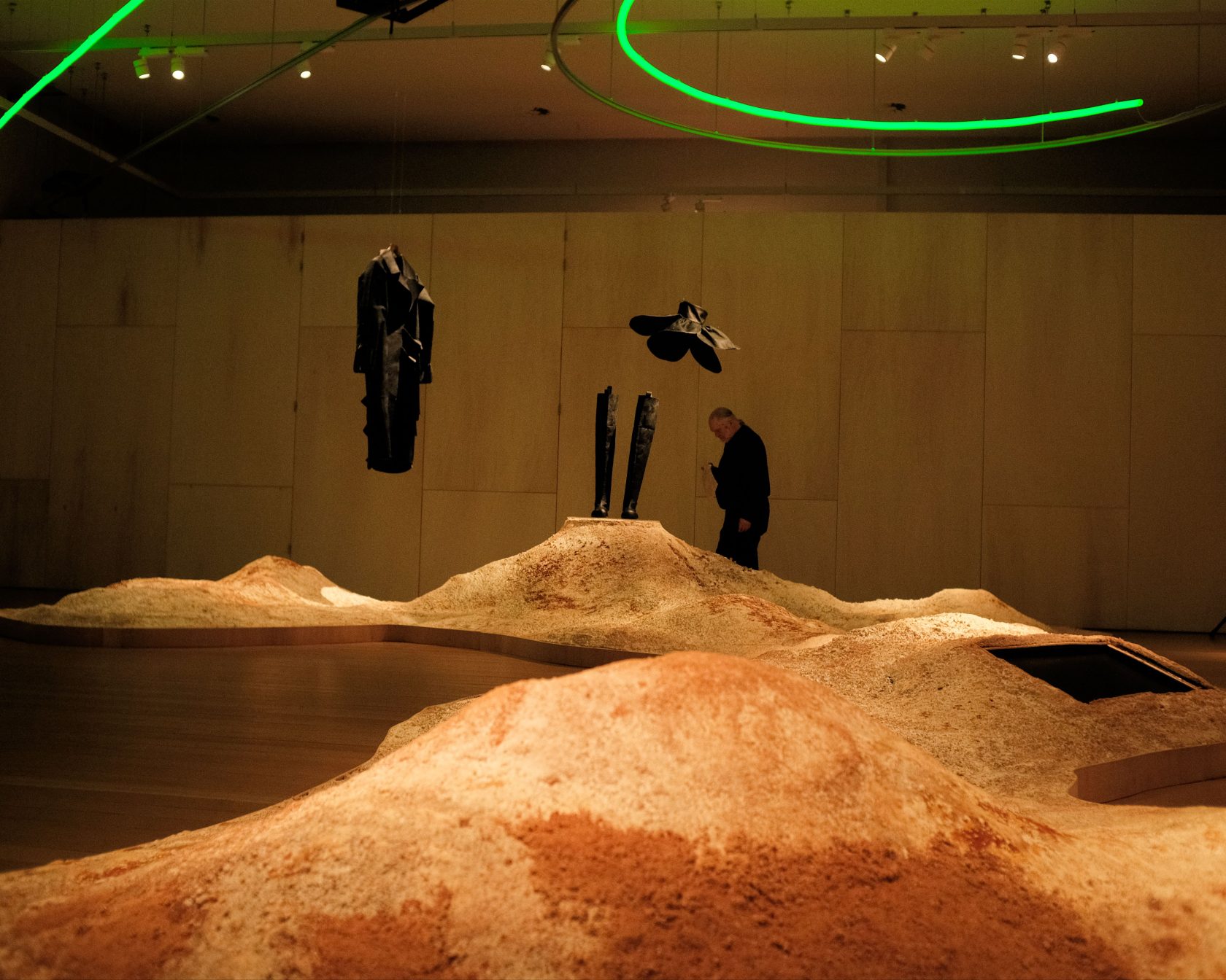 Grown head to toe outfit, 2023