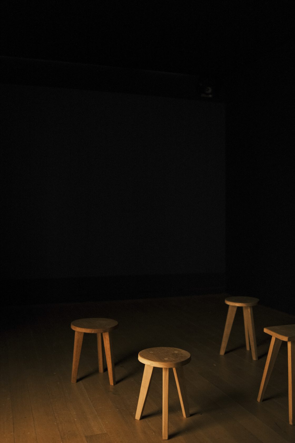 Aprender a rezar guarani e kaiowa para o mundo não acabar (Learning to Pray in Guarani and Kaiowá So the World Does Not End) (2013)